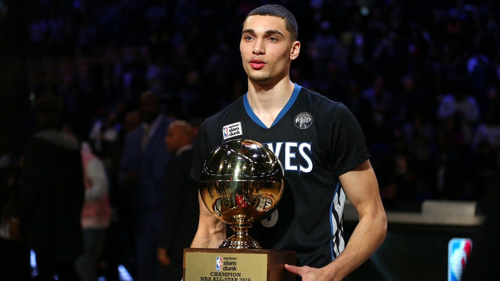 开云体育入口-欧冠半决赛之夜，莫兰特如何以唯一的方式主宰比赛走向